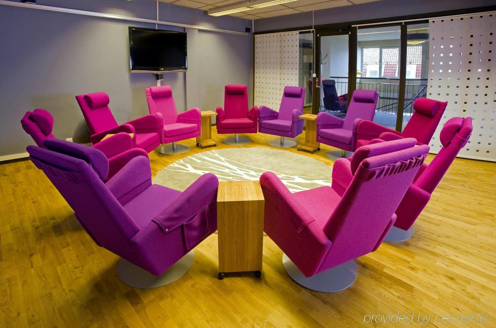 Scandic Vaernamo Экстерьер фото